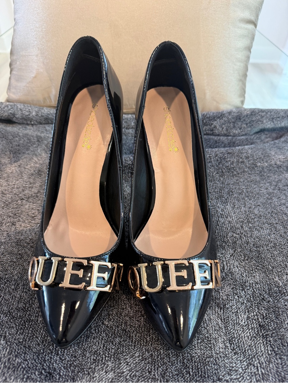 ShoeDazzle QUEEN Embellished Black Patent Gold 5” Heels-Size 10M